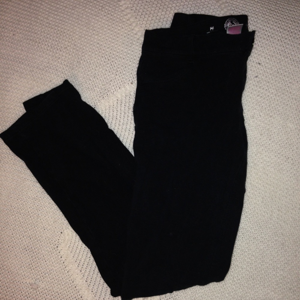 Black jeggings